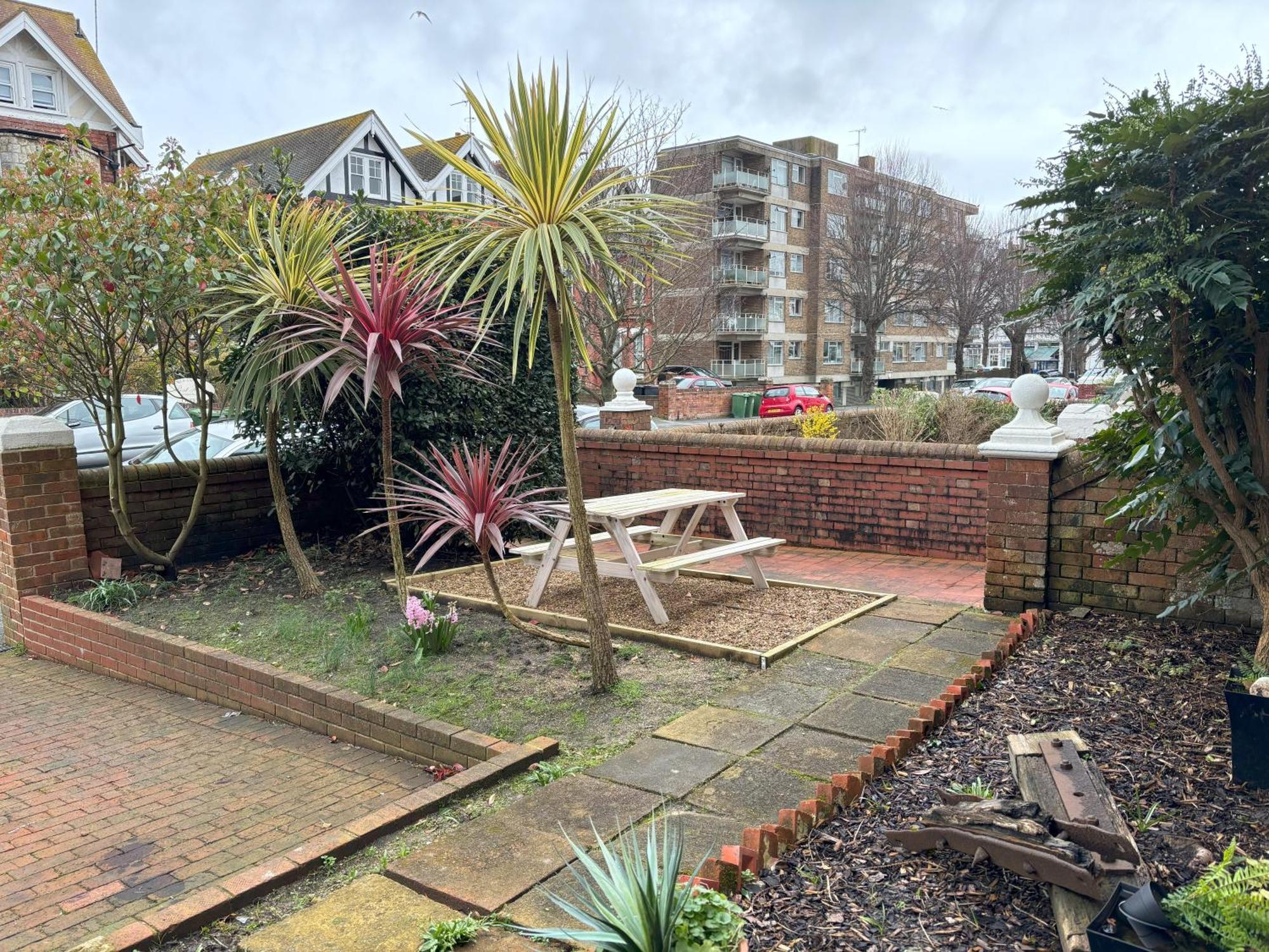 Silverdale Holiday Apartments Eastbourne Exterior photo